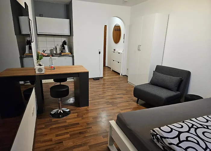 Neu Eingerichtetes 1zimmerapartment Mit Tg Stellplatz, Stufenloser Zugang