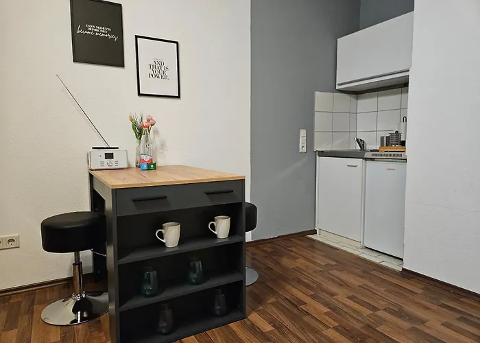 公寓 Neu Eingerichtetes 1zimmerapartment Mit Tg Stellplatz, Stufenloser Zugang