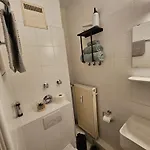 Neu Eingerichtetes 1zimmerapartment Mit Tg Stellplatz, Stufenloser Zugang *
