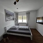 Neu Eingerichtetes 1zimmerapartment Mit Tg Stellplatz, Stufenloser Zugang 公寓