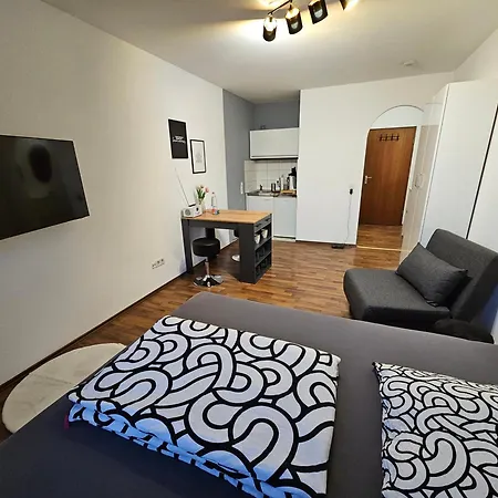 Neu Eingerichtetes 1zimmerapartment Mit Tg Stellplatz, Stufenloser Zugang 公寓