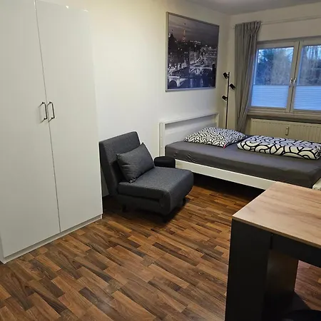 公寓 Neu Eingerichtetes 1zimmerapartment Mit Tg Stellplatz, Stufenloser Zugang *