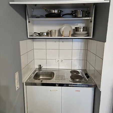 公寓 Neu Eingerichtetes 1zimmerapartment Mit Tg Stellplatz, Stufenloser Zugang