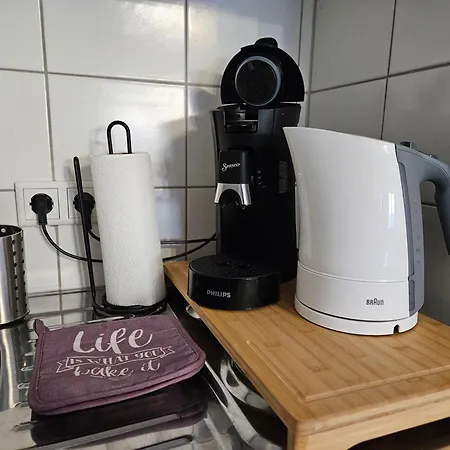 Neu Eingerichtetes 1zimmerapartment Mit Tg Stellplatz, Stufenloser Zugang *