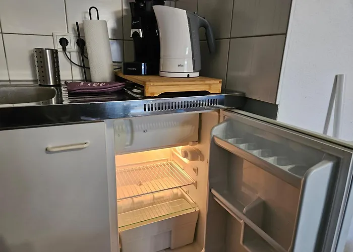 Neu Eingerichtetes 1zimmerapartment Mit Tg Stellplatz, Stufenloser Zugang アパート *